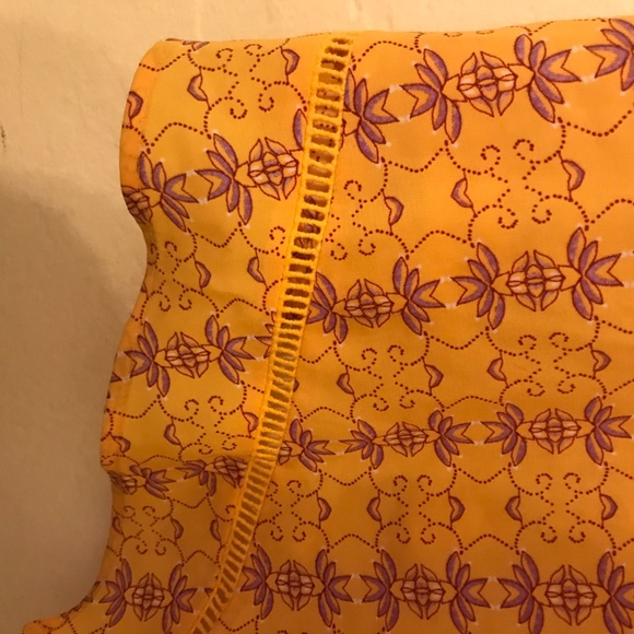 a.n.a. Top - Picture 2 of 3